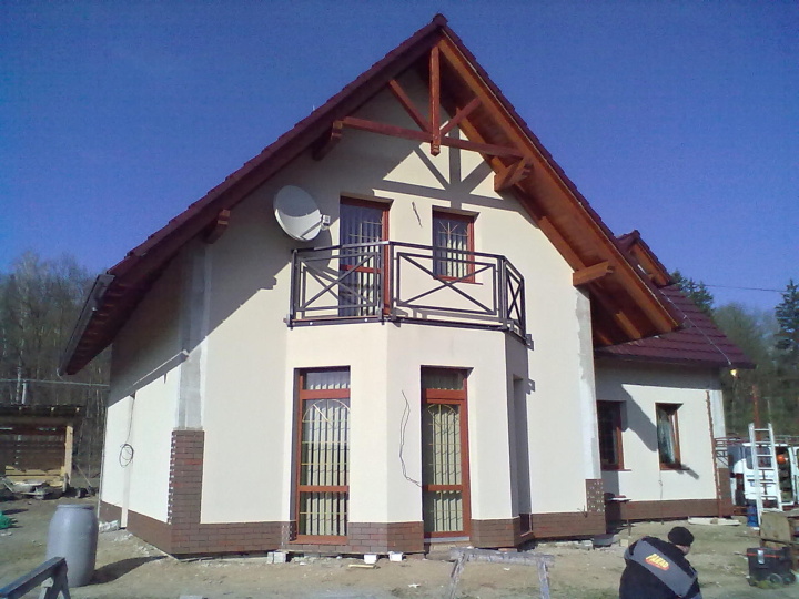 Zábradlí u rodinného domu