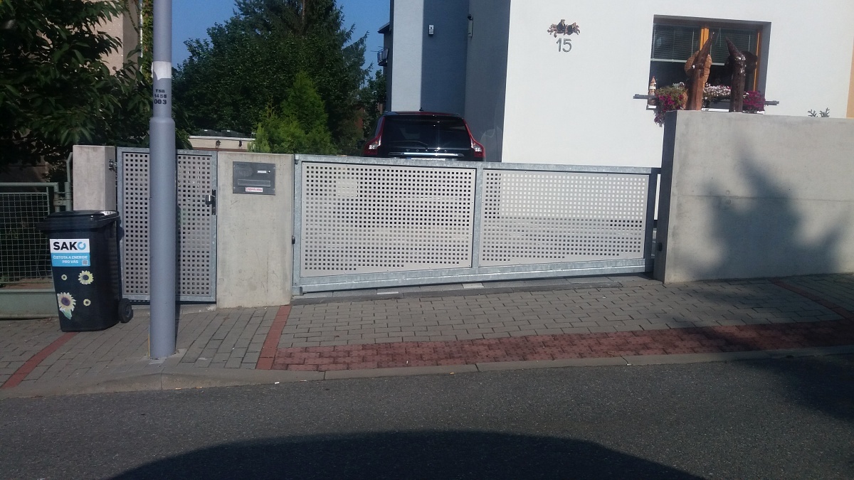 Brána a schody Brno